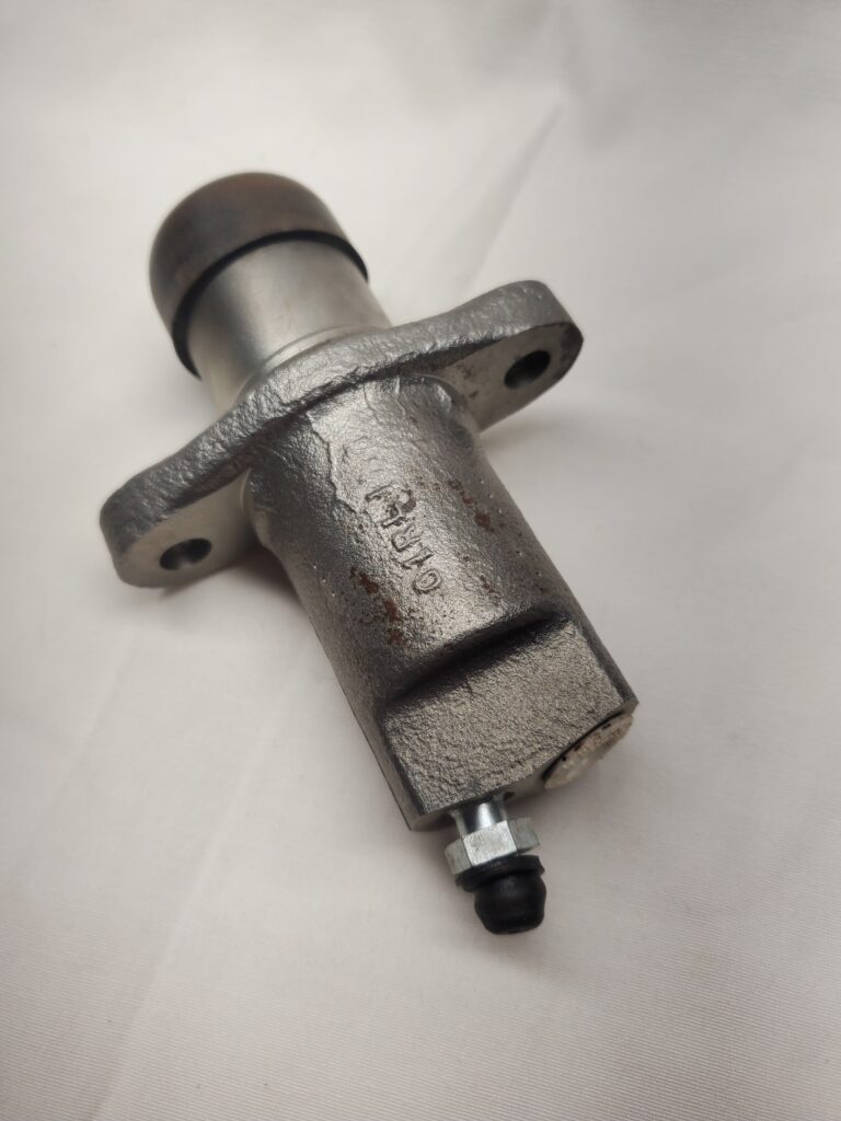 AMS Automotive S0761 Clutch Slave Cylinder – OE Spec Replacement For Smooth Shifting